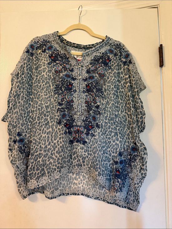 Johnny Was Tops - Johnny Was Blue Grey Leopard Print Embroidered Tunic